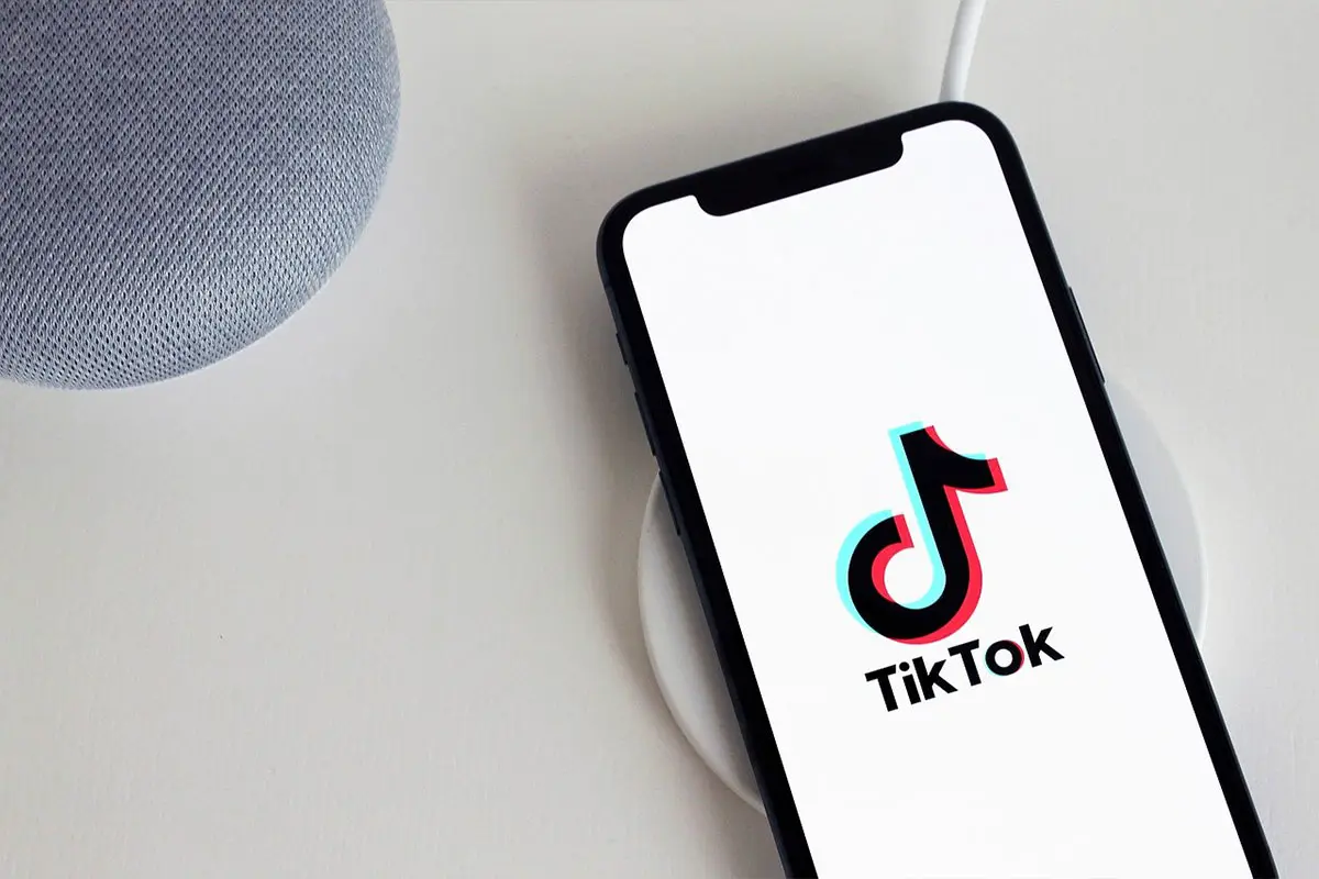 Pengaruh TikTok terhadap Tren Fashion Indonesia: Analisis Mendalam Pengaruh TikTok terhadap Tren Fashion Indonesia: Analisis Mendalam